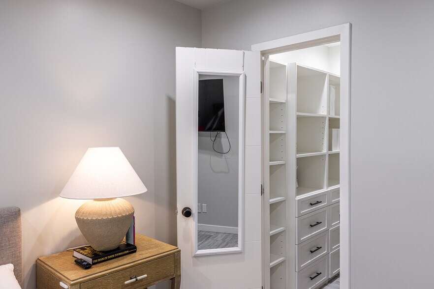 Building Photo - 8141 Hinds Ave