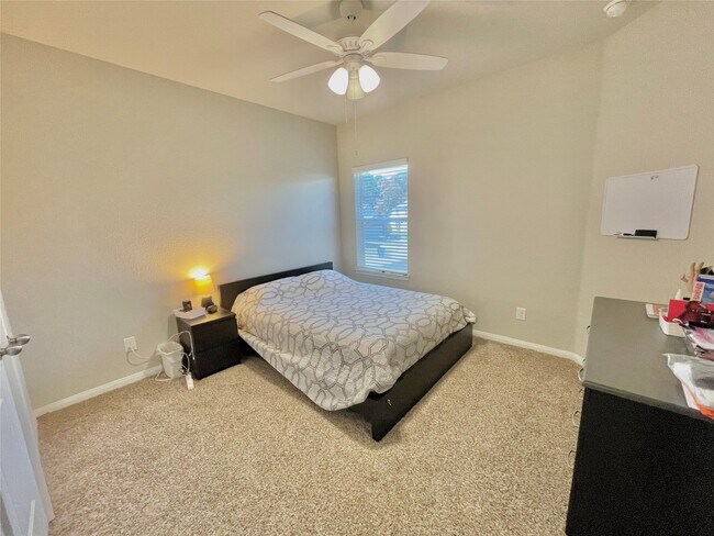 Building Photo - 25558 Woodmere Spur Ln