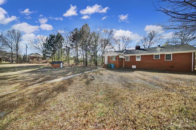 Building Photo - 3033 Pleasant Plains Rd