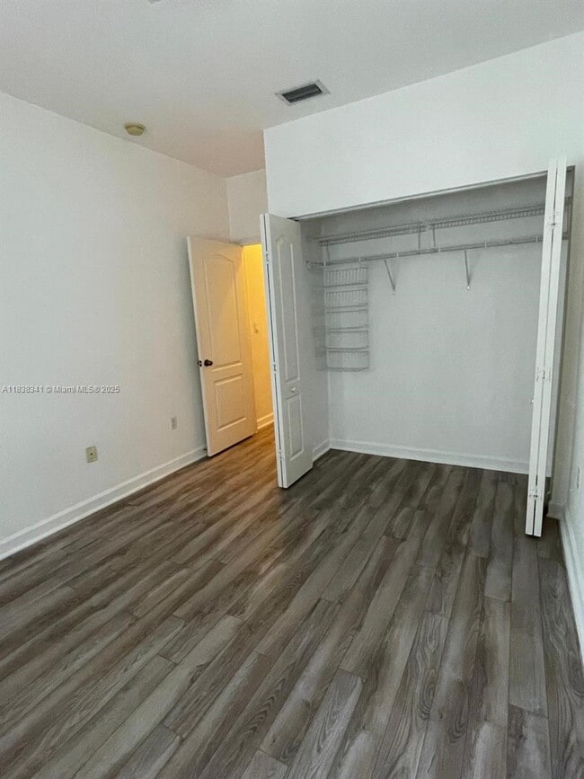 Building Photo - 14888 SW 9th Ln