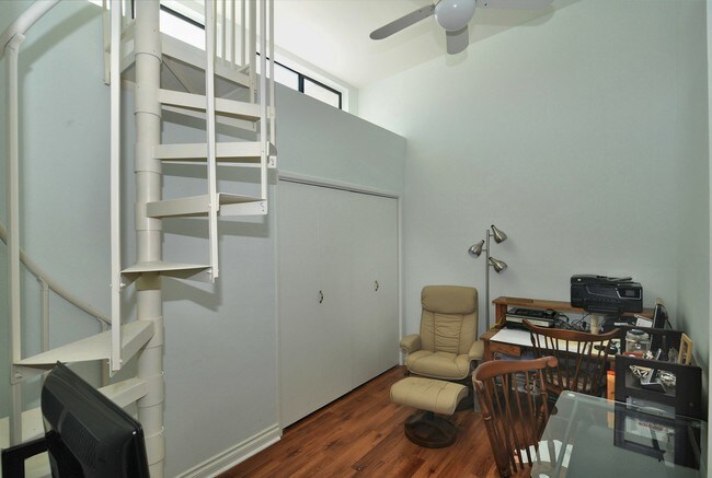 Building Photo - 4223 Freedom Dr