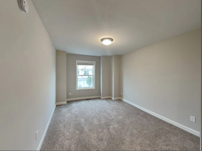 Building Photo - 1246 142nd St E