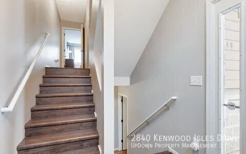 Building Photo - 2840 Kenwood Isles Dr