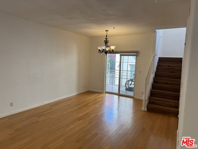 Building Photo - 2315 Mira Vista Ave