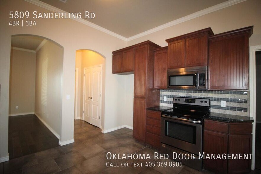 Building Photo - 5809 Sanderling Rd