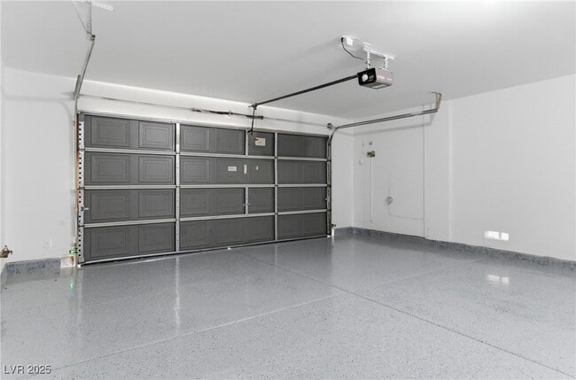 Building Photo - 6670 Cinnabar Coast Ln