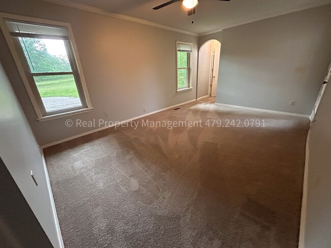 Building Photo - 11912 Rye Hill Rd S