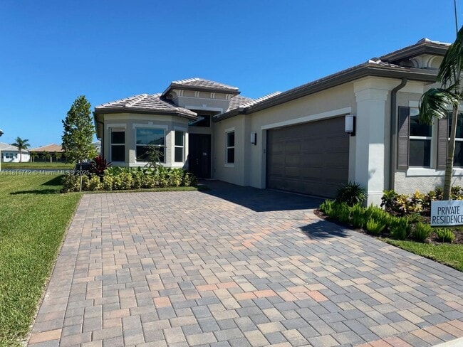 Building Photo - 7765 Wildflower Shores Dr