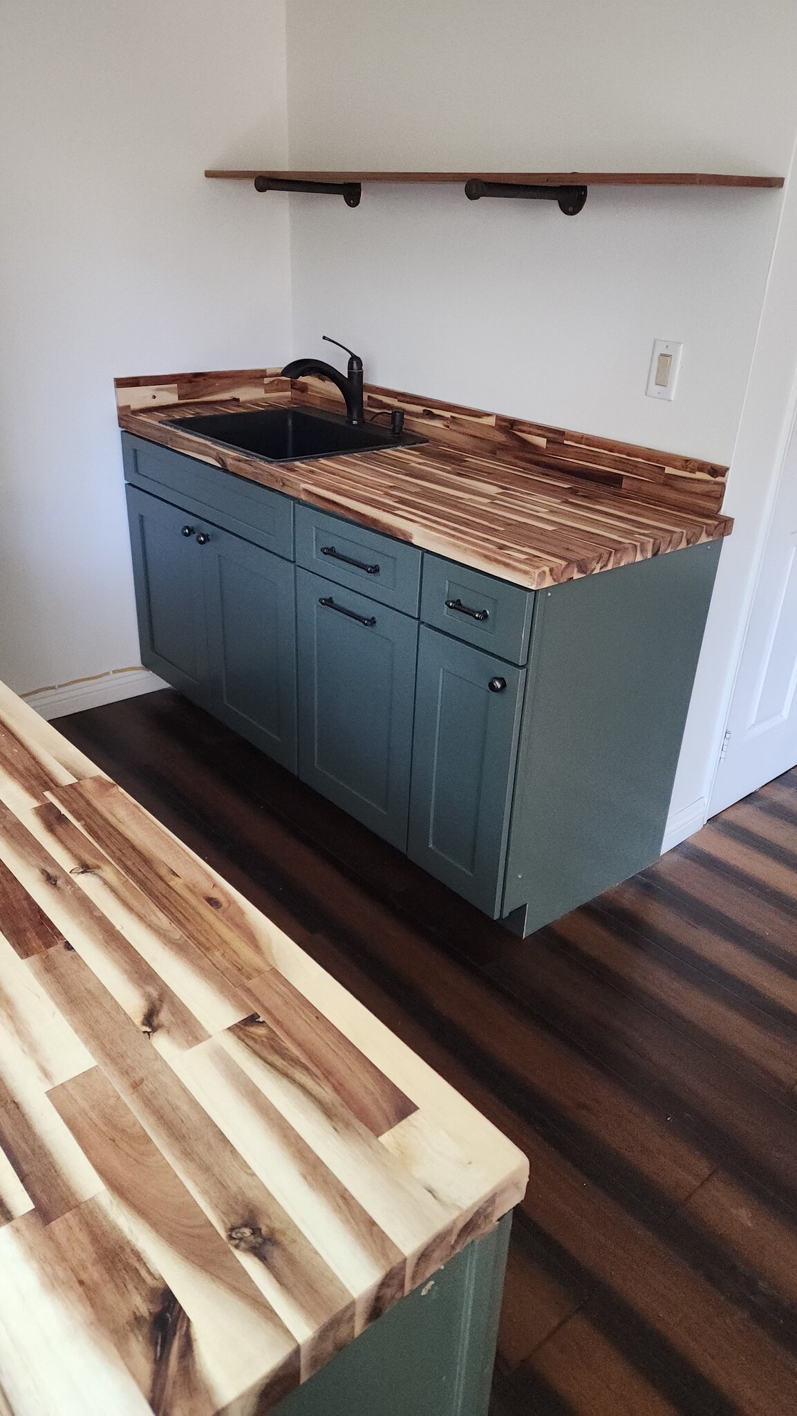 Building Photo - 4003 Harriman Ave