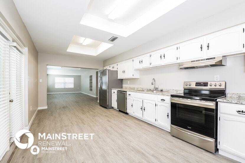 Building Photo - 8508 Dawn Dr