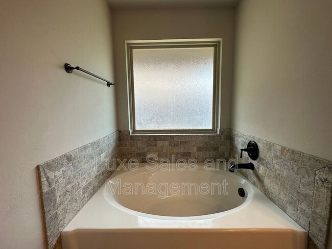 Building Photo - 3404 N W 161st St