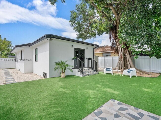 Building Photo - 2171 NW 49th St