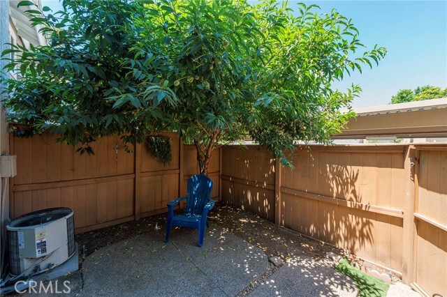 Building Photo - 23 Alderwood
