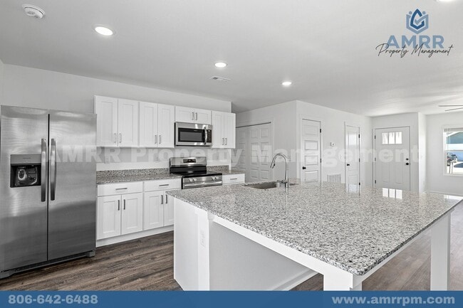 Building Photo - New Beginnings Start At AMRR: Columbia Crossing 3 Bedroom!