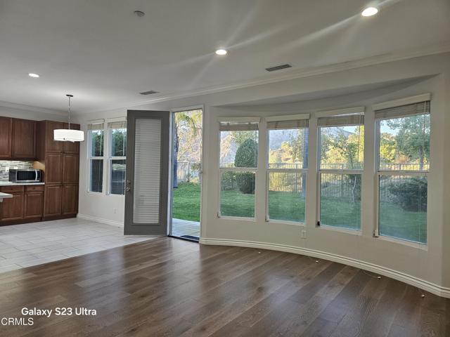 Building Photo - 7454 Chanteclair Ct