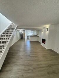 Building Photo - 2715 Abbot Kinney Blvd
