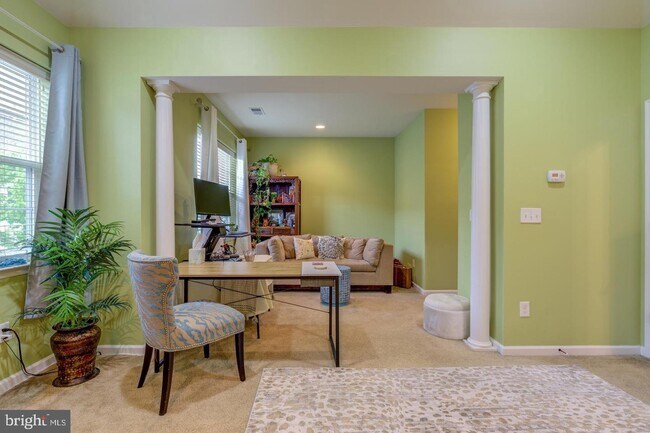 Building Photo - 1205 Preakness Ct