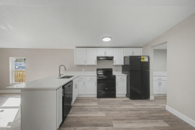 Building Photo - 512 W Bach Dr