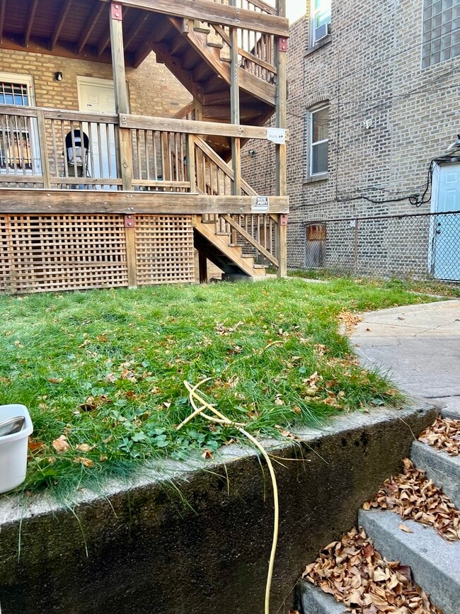 Building Photo - 1741 N Long Ave