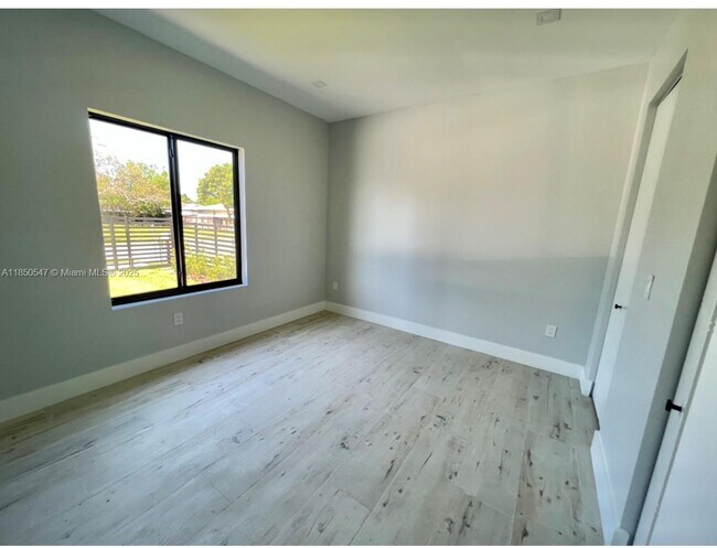 Building Photo - 8880 SW 126th Terrace