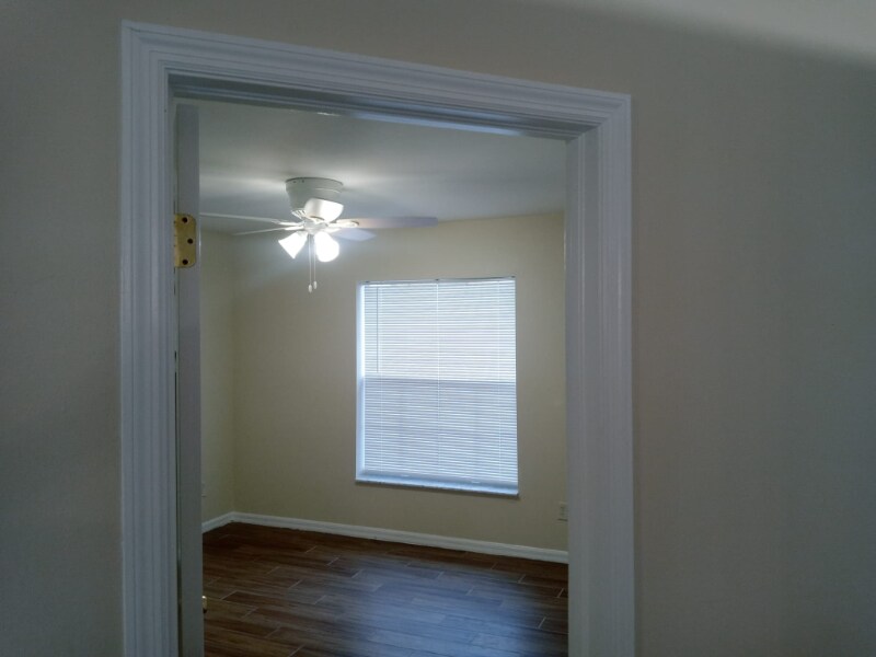 Building Photo - 2301 SW 25th St