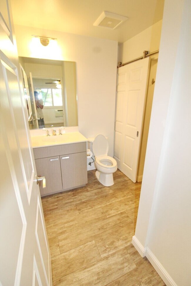 Building Photo - Flats at Kamalani - 2bed/1.5bath Unfurnished Condo - 1 year minimum term