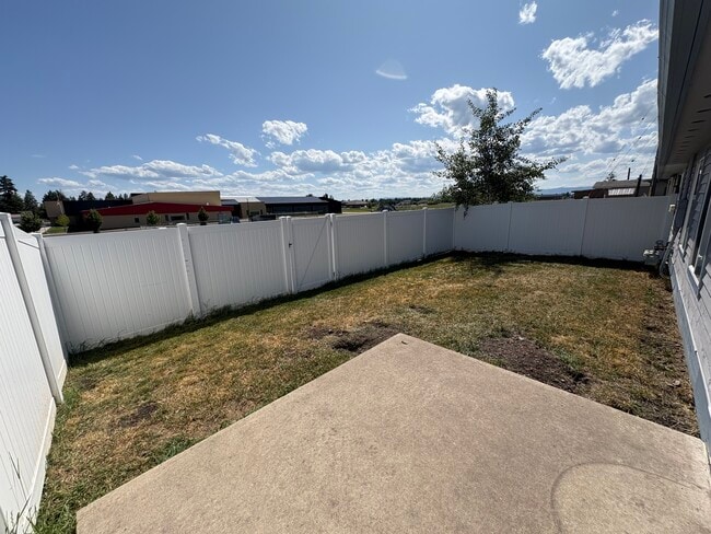 Building Photo - 20 Ruder View Ct