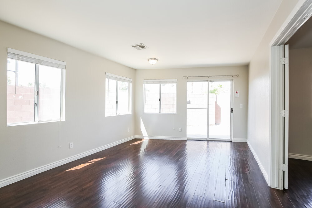 Building Photo - 4565 Savin Cir