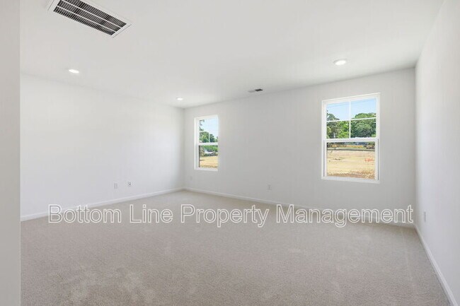Building Photo - 2308 Oakwood Mdws Ct