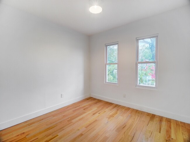 Building Photo - 151 Williams Ave