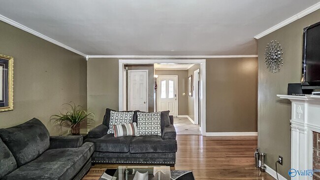 Building Photo - 1203 Governors Dr SE