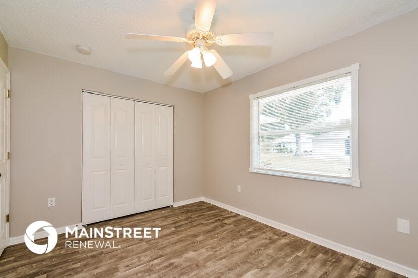 Building Photo - 7527 42nd Ct E