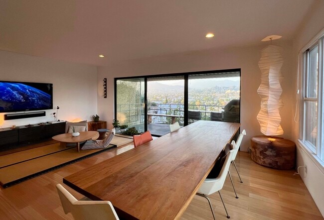 Open living & dining space with views - 3277 Palmer Dr