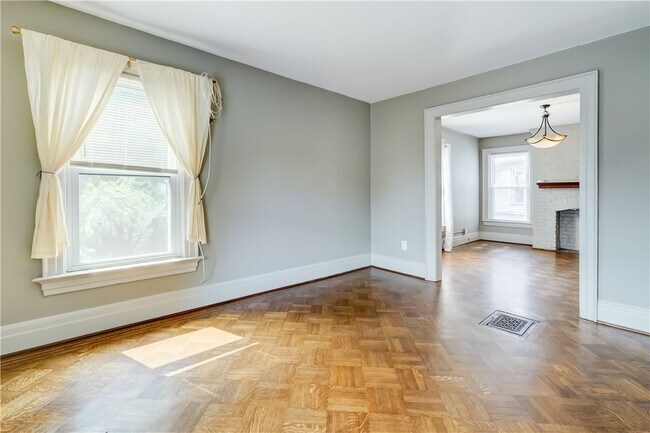Building Photo - 76 Kenilworth Terrace