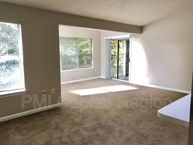 Building Photo - 2812 Clear Shot Dr