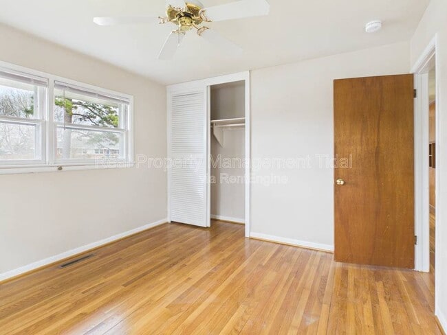 Building Photo - 47 Beaconsdale Ln