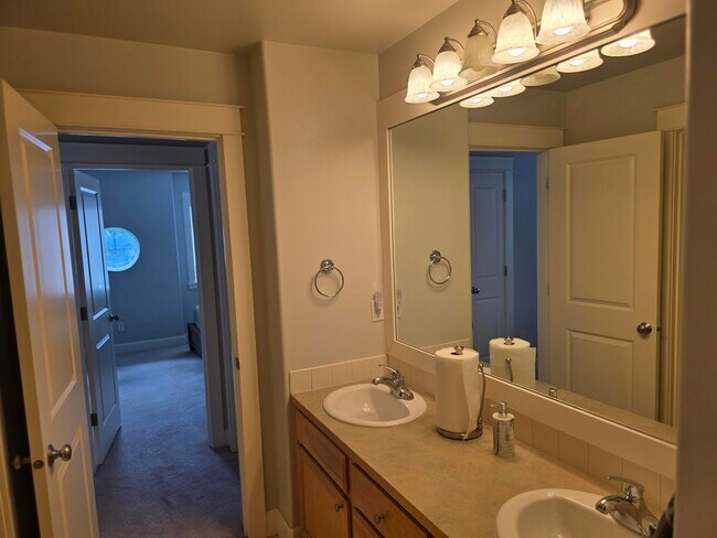 Building Photo - 540 Wilderness Peak Dr NW