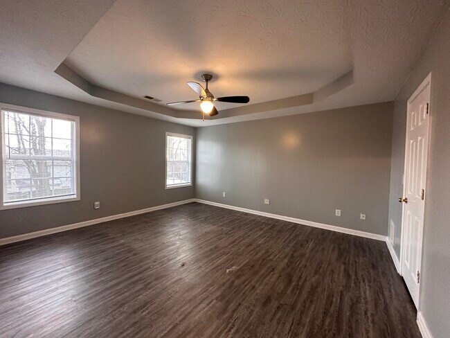 Building Photo - 508 Newbury Way