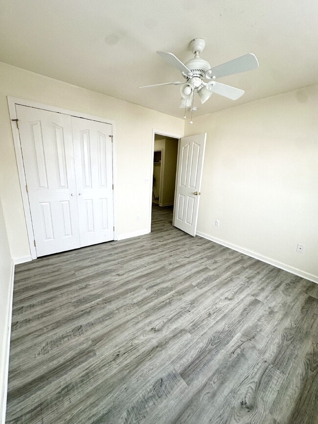 Building Photo - Charming Townhouse for Rent in Cheyenne, WY