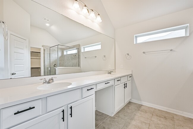 Building Photo - 7019 Terra Dr