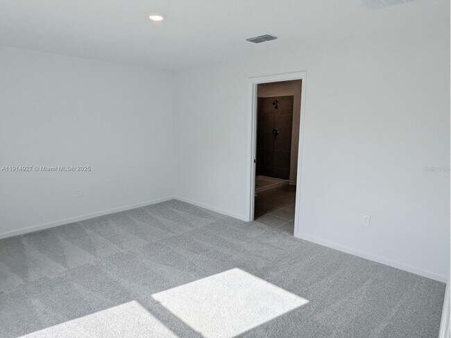 Building Photo - 2175 Chris Dr