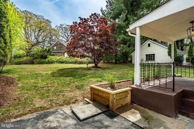 Building Photo - 539 Northbrook Rd