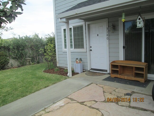 Building Photo - Stonegate living!
