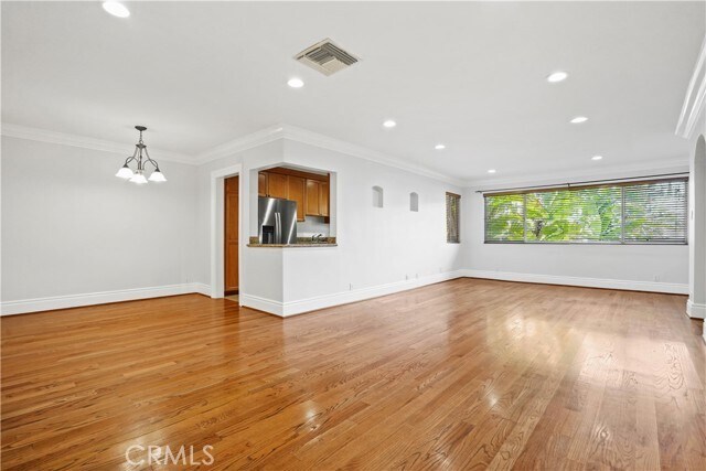 Primary Photo - 14934 Dickens St