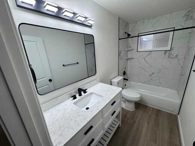 Building Photo - 2118 N Glenn Ave