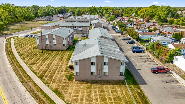 Building Photo - 720 Harrison Blvd