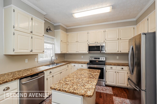 Building Photo - 269 Yorkshire Pl