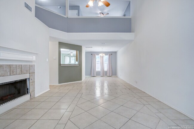 Building Photo - 6002 Woodway Pl