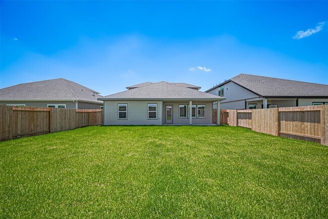 Building Photo - 31022 W Kington Wy