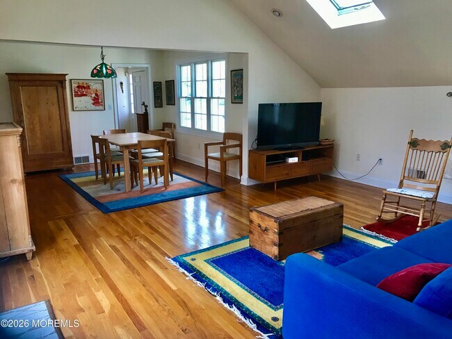 Building Photo - 145 Kemp Ave